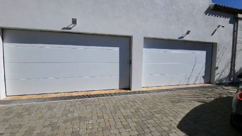 découvrez notre service d'installateur de portes de garage à longjumeau, expert en solutions sur mesure pour sécuriser et embellir votre espace. bénéficiez d'une installation rapide et professionnelle, adaptée à vos besoins spécifiques.