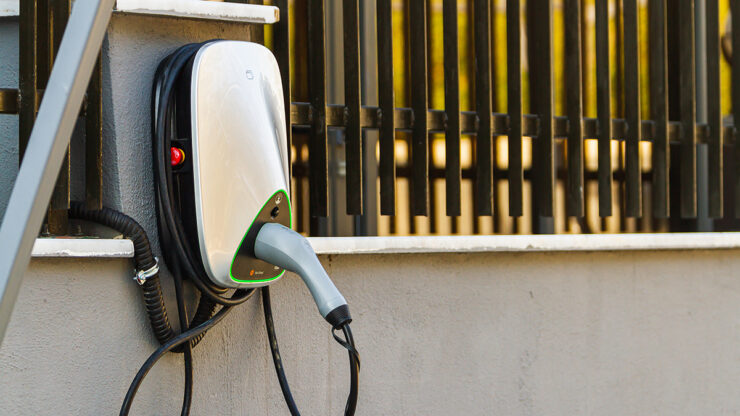 découvrez notre service d'installation de bornes de recharge ev pour véhicules électriques. bénéficiez d'une expertise professionnelle et d'un accompagnement personnalisé pour prendre le virage de la mobilité durable. contactez-nous dès aujourd'hui pour une installation rapide et sécurisée !