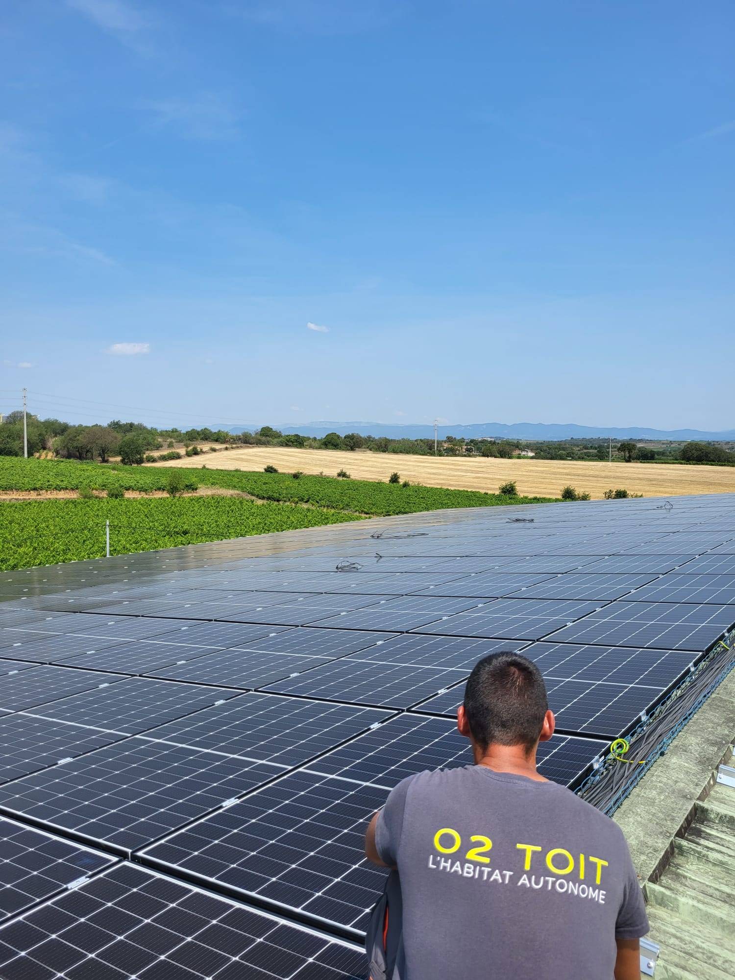 trouvez votre installateur solaire de confiance pour une transition énergétique réussie. profitez de l'énergie renouvelable et réduisez vos factures d'électricité avec nos experts en solaire.