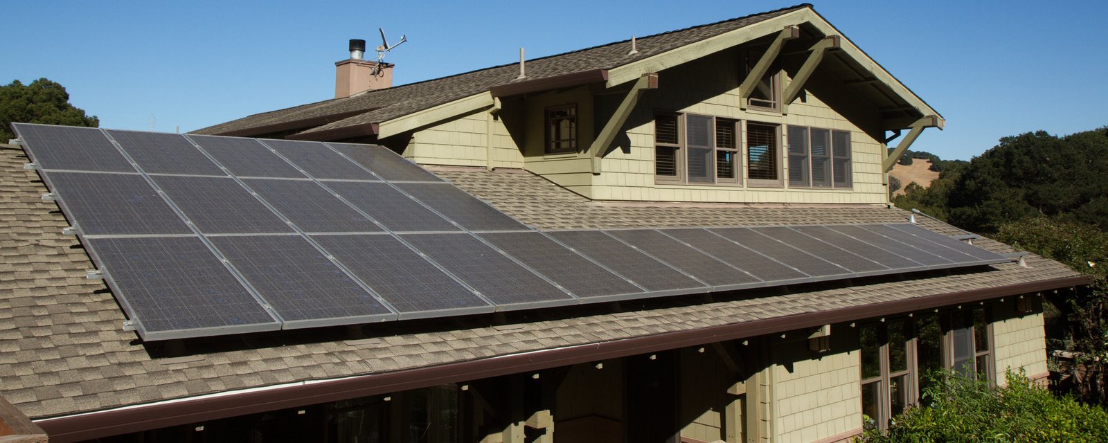 découvrez les avantages de l'installation solaire hybride, alliant énergie solaire et sources complémentaires, pour une autonomie énergétique optimale et un impact environnemental réduit. optez pour une solution durable et performante pour votre maison ou entreprise.