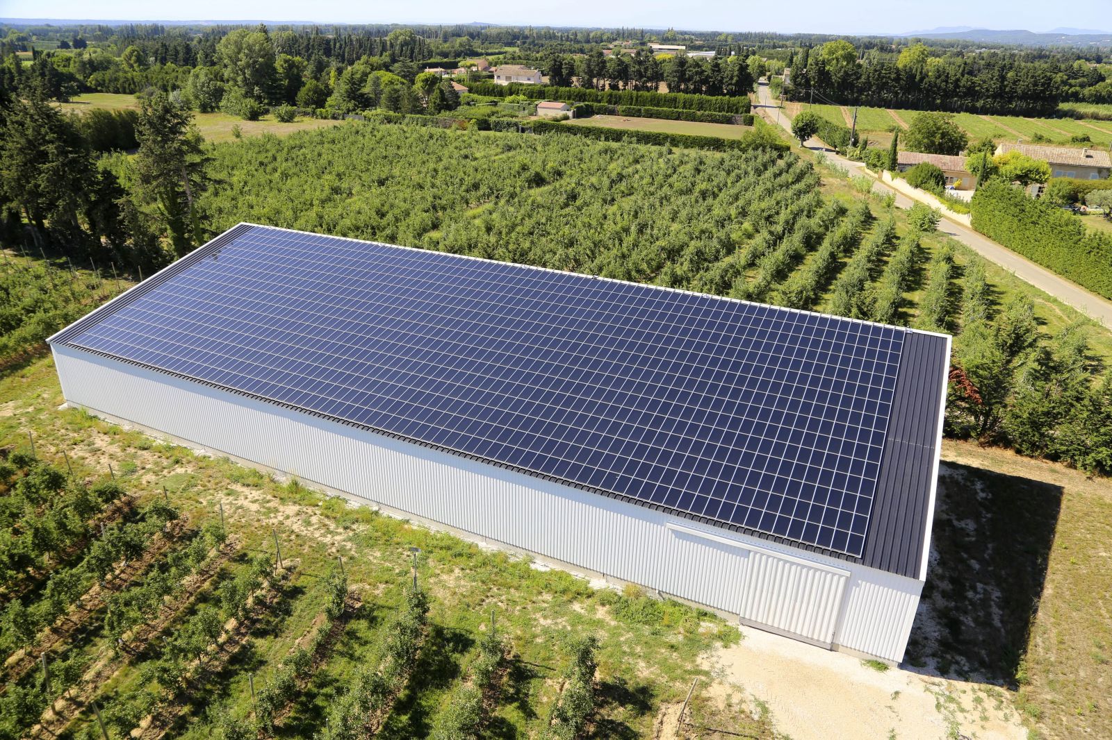 découvrez comment les panneaux photovoltaïques agricoles transforment l'énergie solaire en une solution durable pour les exploitations agricoles. optimisez votre rendement tout en respectant l'environnement grâce à cette technologie innovante.