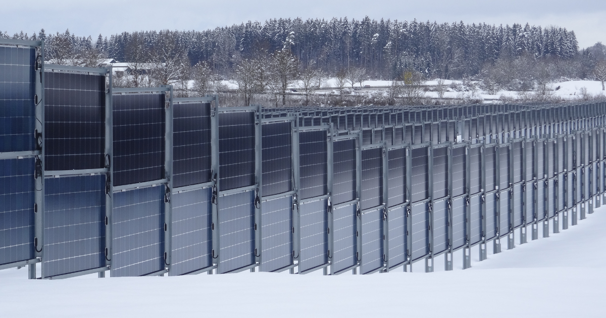 découvrez les avantages des panneaux photovoltaïques verticaux : une solution innovante pour optimiser la production d'énergie solaire, idéal pour les espaces restreints et les bâtiments modernes. profitez d'un design esthétique tout en réduisant votre empreinte carbone.