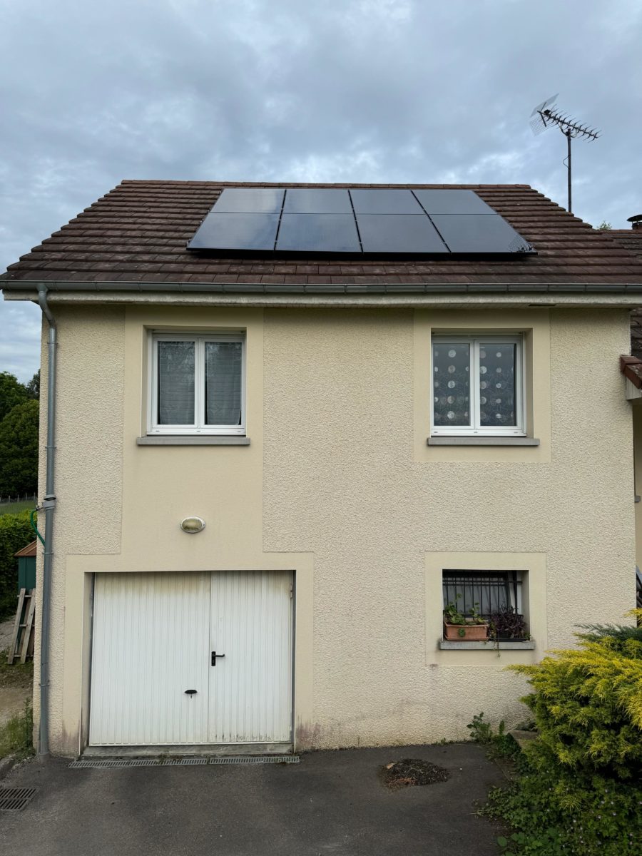 découvrez les panneaux solaires 3 kwc, une solution idéale pour réduire vos factures d'énergie et bénéficier d'une énergie renouvelable. performants et adaptés à divers espaces, ces panneaux vous permettent de produire votre propre électricité tout en préservant l'environnement. investissez dans l'avenir durable dès aujourd'hui !