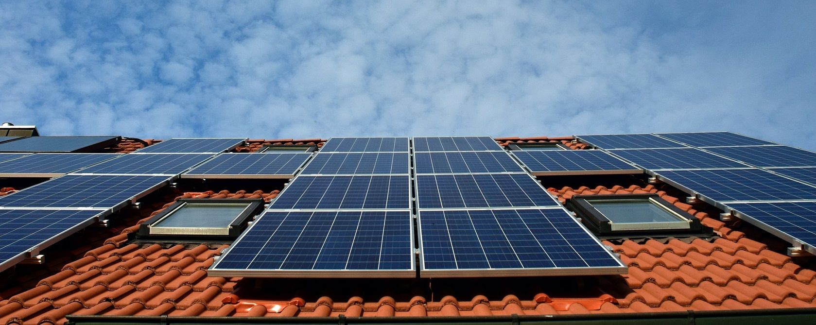 découvrez les avantages des panneaux solaires en france : économies d'énergie, éco-responsabilité et subventions disponibles. investissez dans une énergie renouvelable et durable pour un avenir plus vert.