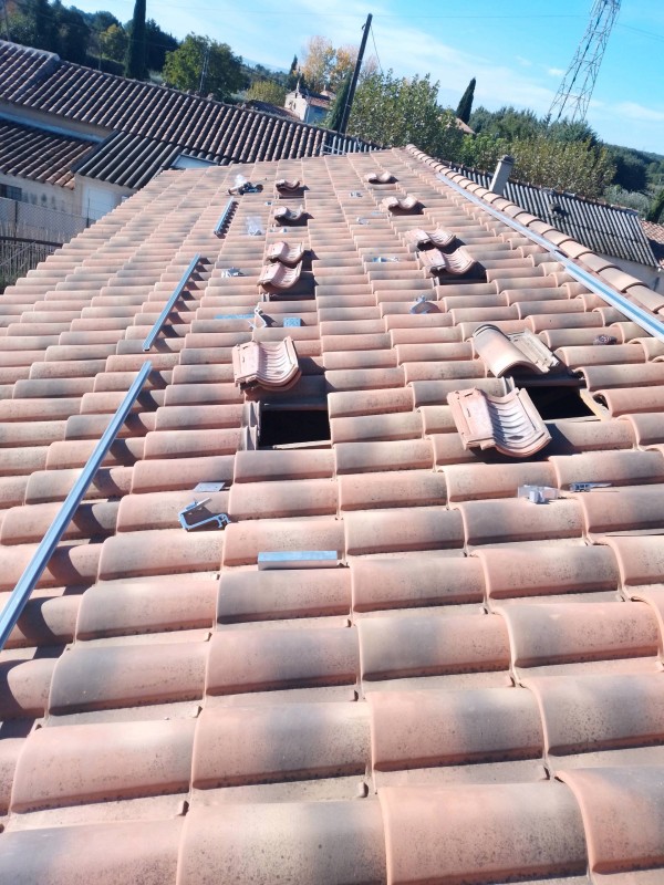 découvrez les avantages des panneaux solaires spécialement conçus pour s'adapter aux tuiles canal. optimisez l'esthétique de votre toiture tout en produisant de l'énergie renouvelable. informez-vous sur l'installation, l'efficacité et les économies d'énergie qu'ils peuvent vous apporter.