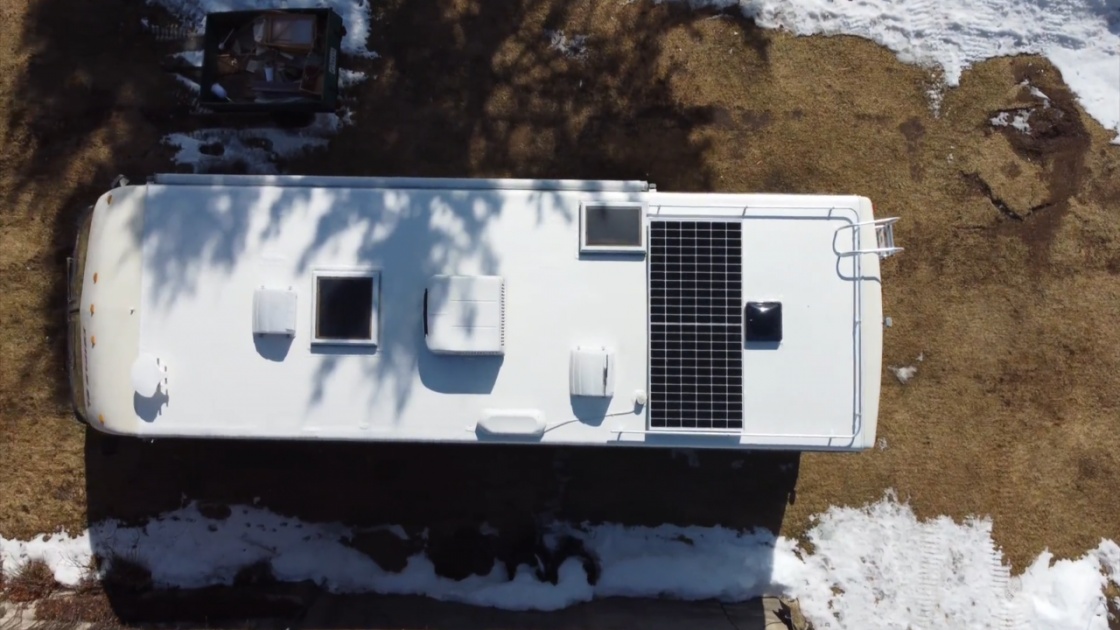 découvrez les panneaux solaires vr, une solution innovante et durable pour produire votre propre énergie renouvelable. optimisez votre consommation d'énergie et réduisez votre empreinte carbone grâce à ces technologies de pointe adaptées à tous les besoins. transformez votre habitation en un espace écologique et économique dès aujourd'hui !