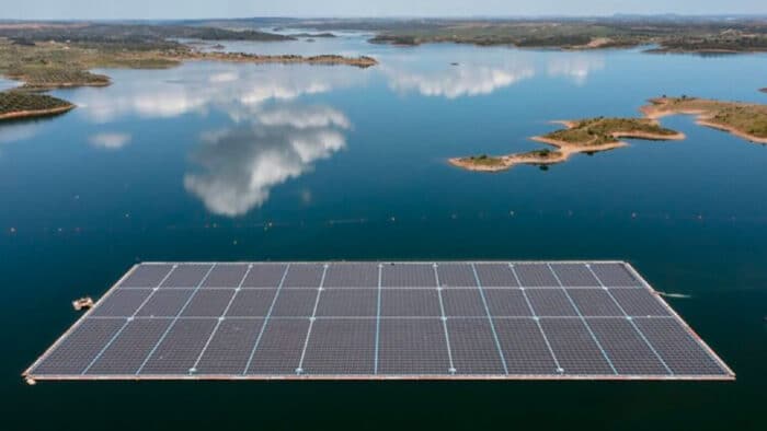 découvrez le parc solaire en chine, un projet innovant qui illustre l'engagement du pays en faveur des énergies renouvelables. explorez l'impact de cette initiative sur la réduction des émissions de carbone et la transition énergétique mondiale.