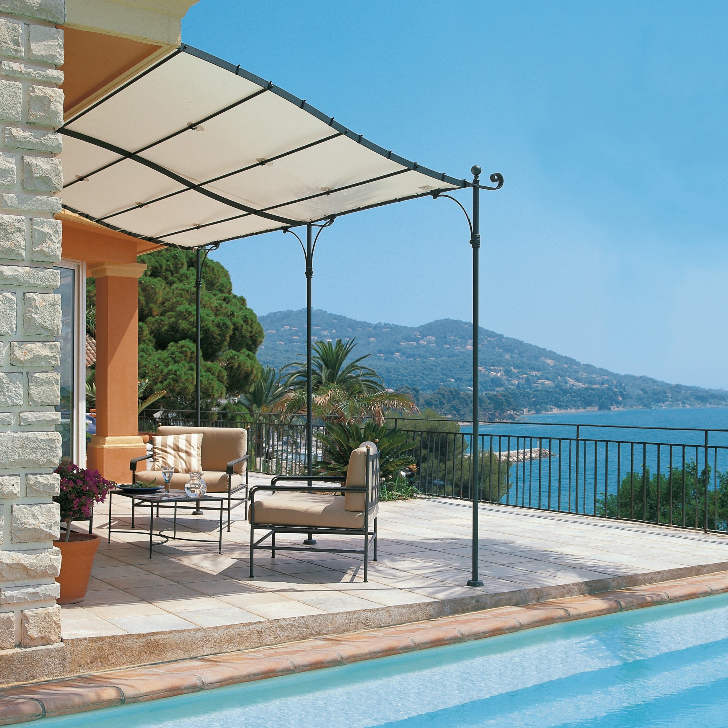 découvrez notre pergola solaire, la solution idéale pour profiter de votre extérieur tout en étant protégé du soleil. alliant élégance et fonctionnalité, cette structure innovante vous permettra de créer un espace de vie agréable, où confort et design se rencontrent.