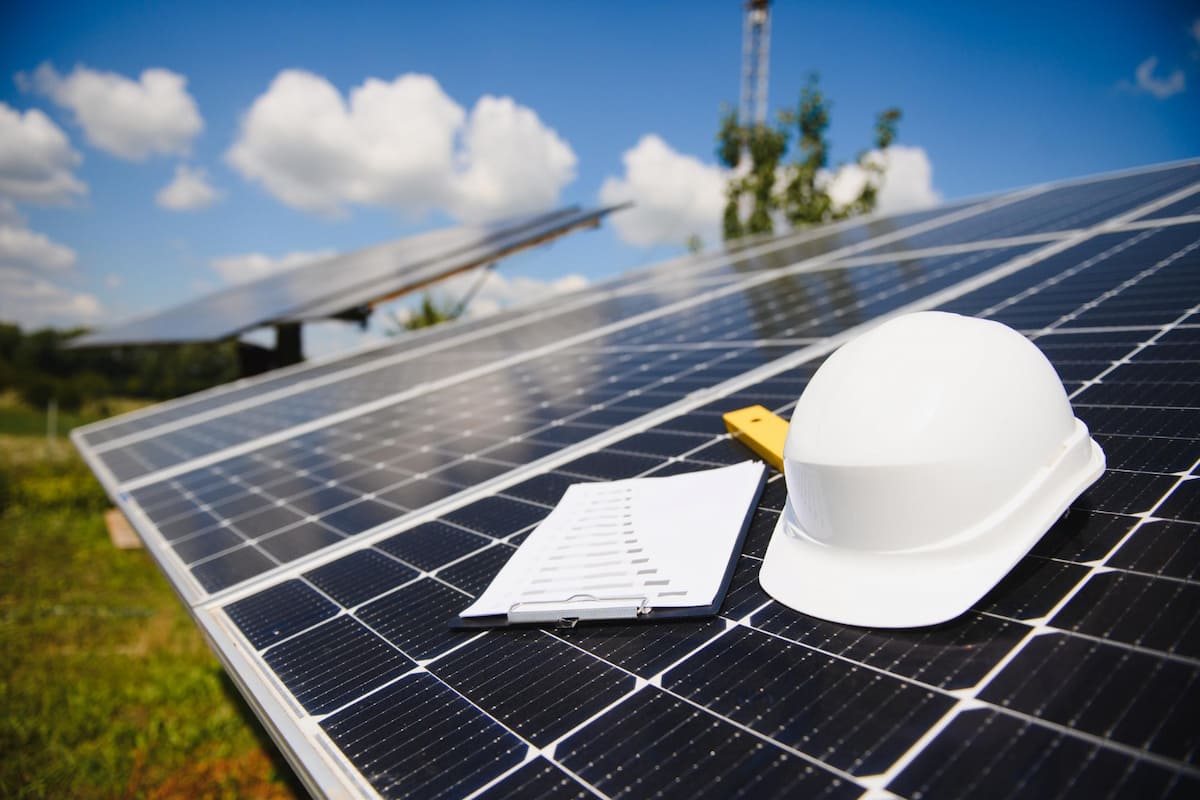 découvrez le monde du photovoltaïque : une énergie renouvelable efficace et durable qui transforme la lumière du soleil en électricité. apprenez comment installer des panneaux solaires, optimiser votre consommation énergétique et contribuer à la planète tout en réalisant des économies sur vos factures.