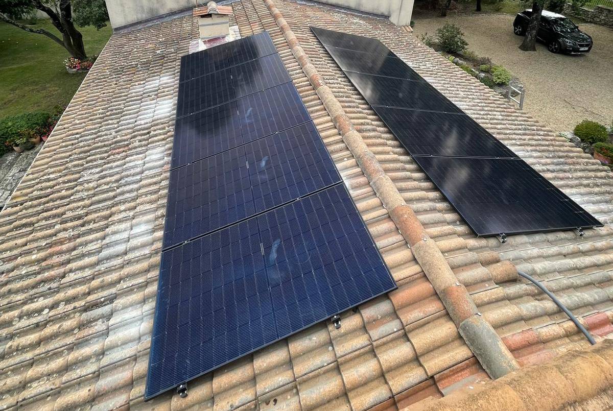 découvrez comment le photovoltaïque peut transformer votre habitation en une source d'énergie renouvelable. profitez d'une installation adaptée à vos besoins et bénéficiez d'économies sur vos factures tout en préservant l'environnement.