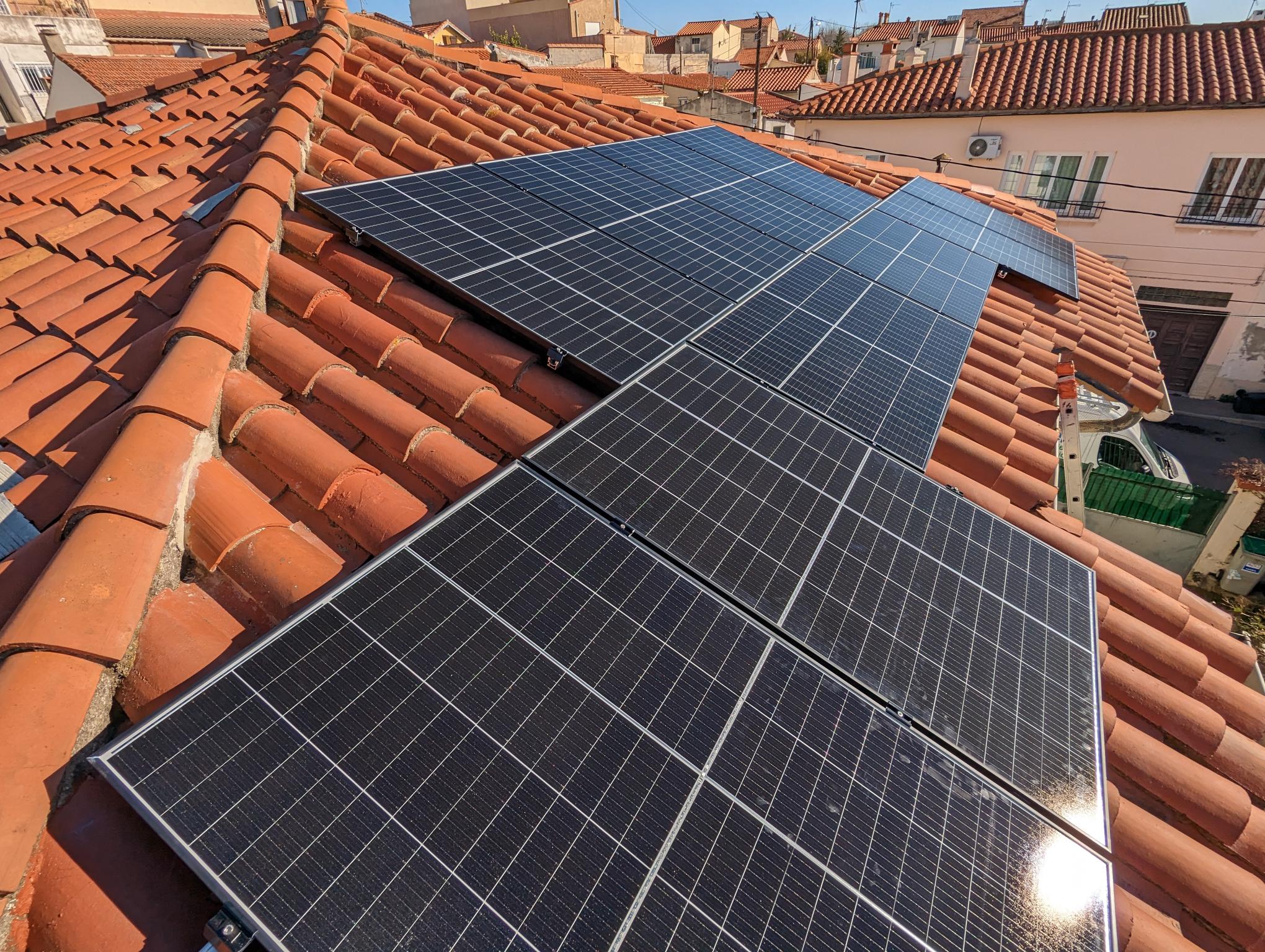 découvrez les solutions photovoltaïques à perpignan pour produire votre énergie verte et réduire vos factures d'électricité. profitez d'un ensoleillement optimal et d'aides financières pour un investissement durable.