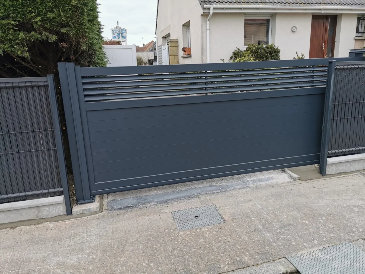 découvrez nos services de pose de portail pour embellir et sécuriser votre propriété. fiez-vous à notre expertise pour installer des portails sur mesure, alliant design et fonctionnalité. contactez-nous pour un devis personnalisé et un service de qualité !