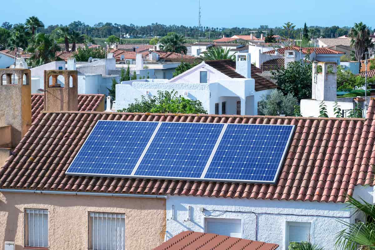 découvrez tout sur la prime photovoltaïque 2025 : conditions, montants et démarches pour bénéficier d'une aide financière attractive pour l'installation de panneaux solaires. profitez des avantages écologiques et économiques d'une énergie renouvelable dès maintenant !