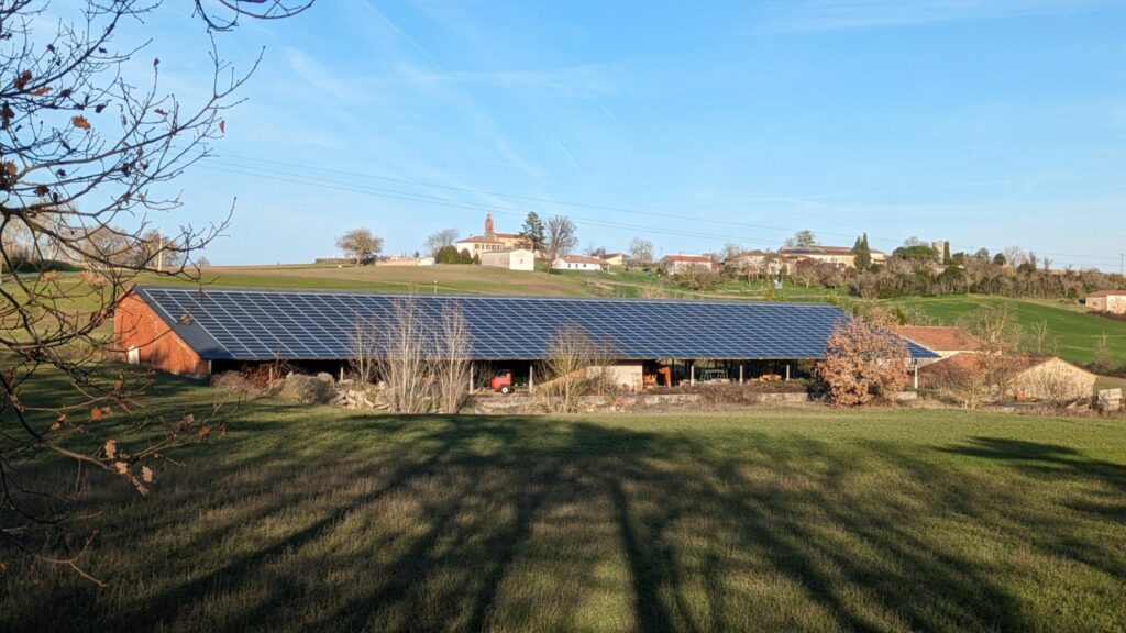 découvrez notre programme photovoltaïque adapté pour maximiser votre production d'énergie solaire. apprenez comment réduire vos factures d'électricité tout en contribuant à la protection de l'environnement. profitez d'une installation sur mesure et d'un accompagnement expert pour un investissement durable.