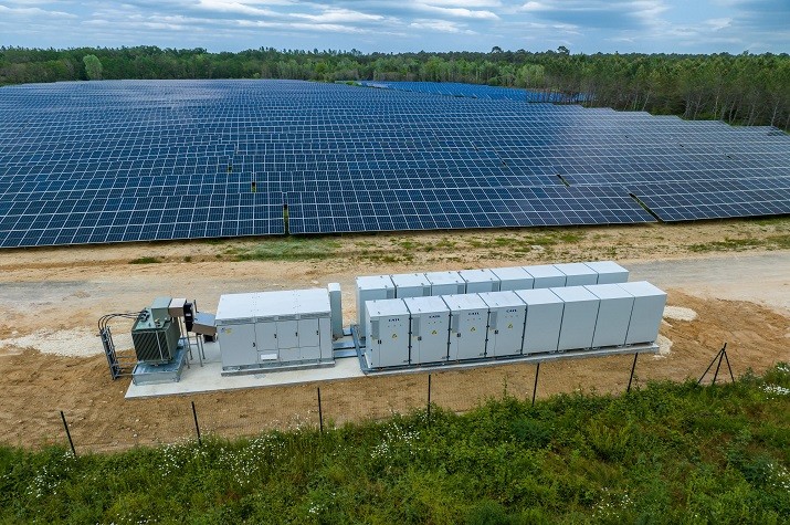 découvrez notre projet photovoltaïque innovant qui harnesses l'énergie solaire pour une production d'électricité durable. rejoignez-nous dans notre démarche écologique et contribuez à un avenir énergétique responsable.