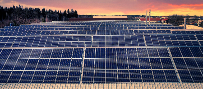 découvrez comment revendre vos panneaux solaires edf en toute simplicité. profitez de conseils pratiques et d'informations utiles pour maximiser votre investissement. transformez votre surplus d'énergie en revenus grâce à notre guide complet.