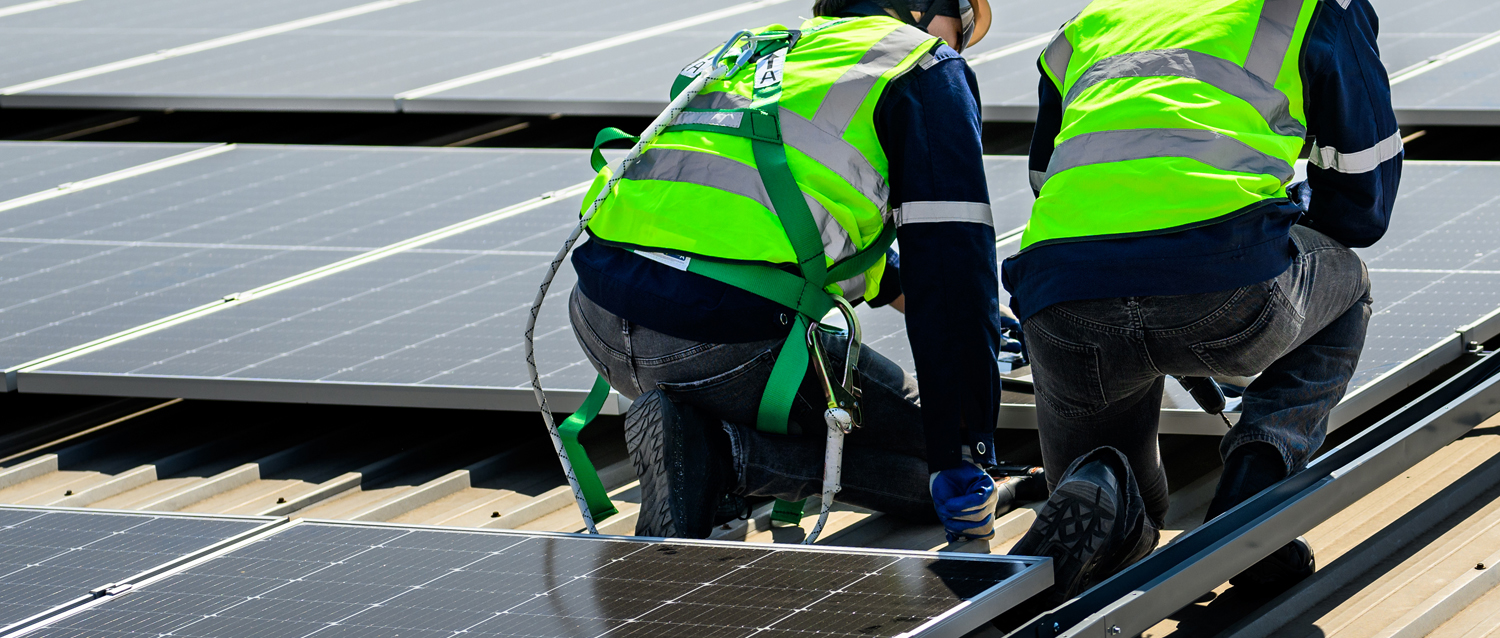 découvrez les risques associés aux installations photovoltaïques. informez-vous sur les défis techniques, environnementaux et réglementaires liés à l'énergie solaire afin d'optimiser votre projet et garantir sa durabilité.