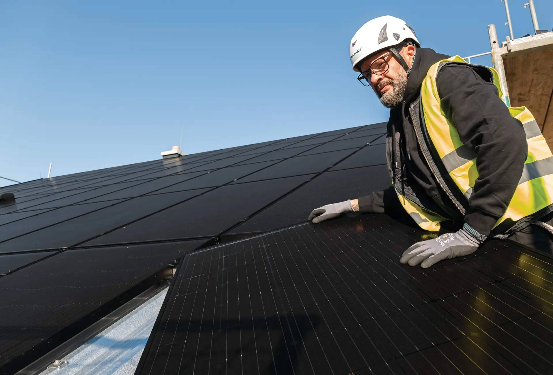 découvrez solarwatt, le leader allemand de l'énergie solaire. profitez de solutions innovantes pour l'autoconsommation et les systèmes de stockage d'énergie, alliant performance et durabilité. optez pour un avenir énergétique responsable avec solarwatt.