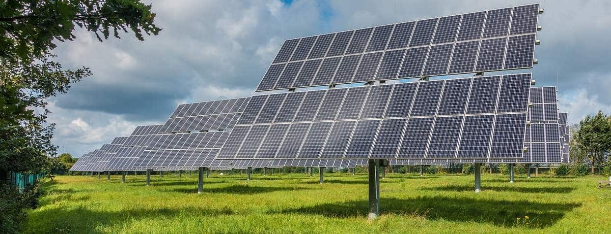 découvrez les différents tarifs pour l'installation de panneaux photovoltaïques. comparez les coûts, les aides financières et les économies d'énergie possibles pour optimiser votre investissement solaire.