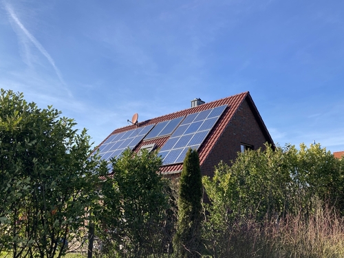 découvrez les taux compétitifs des prêts pour financer votre projet photovoltaïque. bénéficiez d'un accompagnement personnalisé pour choisir la meilleure option de financement adaptée à vos besoins. investissez dans l'énergie solaire et réduisez votre empreinte carbone tout en économisant sur vos factures d'électricité.