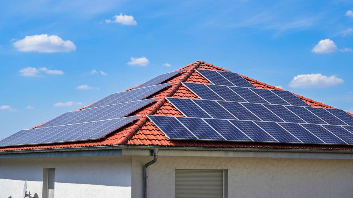 découvrez le triangle photovoltaïque, une innovation clé dans le domaine de l'énergie solaire. optimisez l'efficacité de vos installations grâce à cette conception innovante qui maximise la capture de lumière et améliore la production d'électricité. informez-vous sur ses avantages, ses applications et son impact sur la transition énergétique.