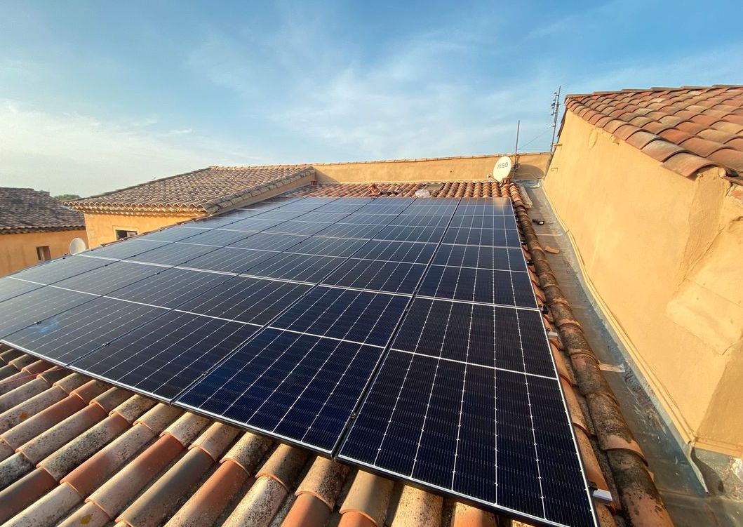 découvrez notre guide complet des avis sur les panneaux photovoltaïques. comparez les expériences des utilisateurs, apprenez les avantages et inconvénients, et trouvez les meilleures options pour investir dans l'énergie solaire. faites le choix éclairé pour votre projet photovoltaïque.