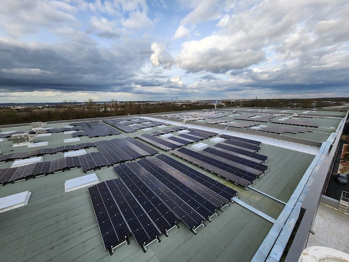 découvrez notre bureau photovoltaïque en île-de-france, spécialisé dans l'installation et l'optimisation de systèmes solaires. profitez d'une énergie durable et économique tout en contribuant à la transition énergétique. contactez-nous pour un devis personnalisé !
