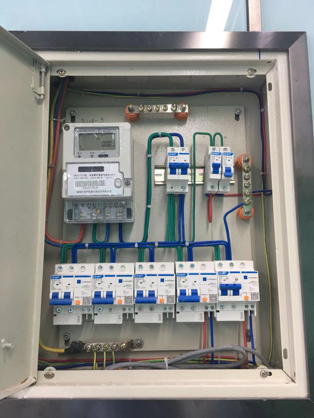 découvrez notre compteur photovoltaïque, l'outil essentiel pour mesurer et optimiser votre production d'énergie solaire. suivez en temps réel votre consommation, faites des économies et contribuez à un avenir plus vert.