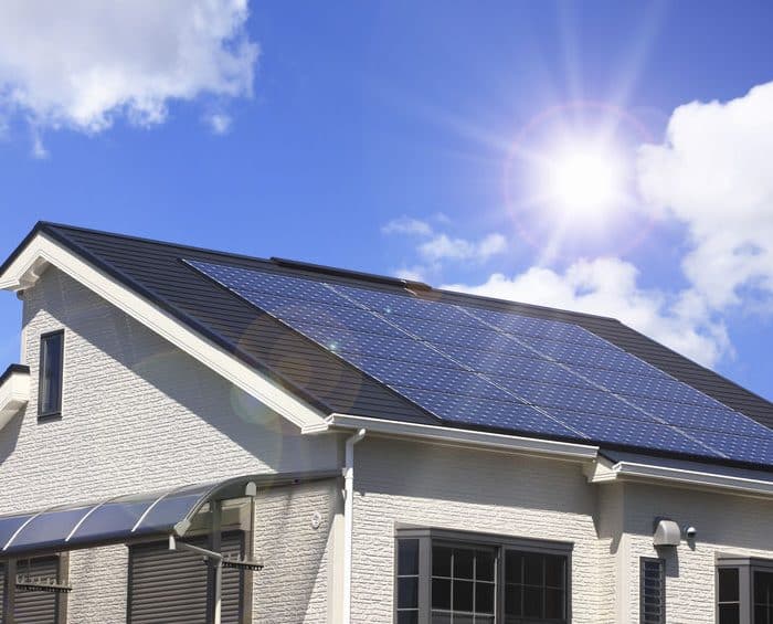 découvrez tout ce que vous devez savoir sur le crédit d'impôt pour les panneaux photovoltaïques en 2025. profitez des avantages fiscaux pour investir dans une énergie renouvelable et réduire vos factures d'électricité tout en contribuant à la transition écologique.