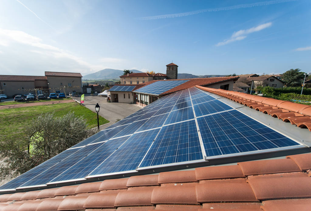 découvrez comment effectuer la déclaration de vos panneaux photovoltaïques en toute simplicité. suivez nos conseils pour optimiser votre démarche administrative et profiter pleinement de votre installation solaire.