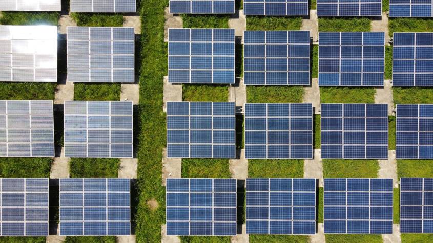 découvrez tout ce qu'il faut savoir sur l'énergie photovoltaïque : ses avantages, son fonctionnement, les technologies disponibles, et comment intégrer les panneaux solaires dans votre projet. informez-vous sur les opportunités d'économies d'énergie et de respect de l'environnement.