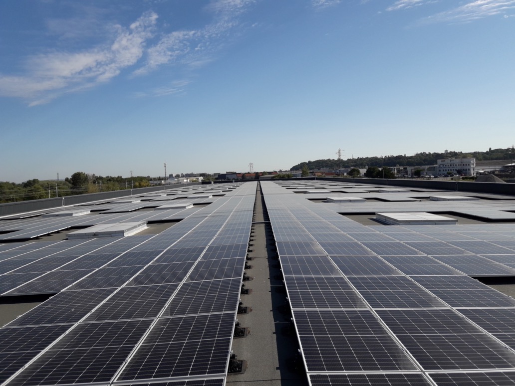 découvrez nos solutions de location de toitures photovoltaïques pour bénéficier d'une énergie renouvelable à moindre coût. profitez d'un service clé en main, d'économies sur vos factures d'électricité et d'un engagement en faveur de l'environnement.