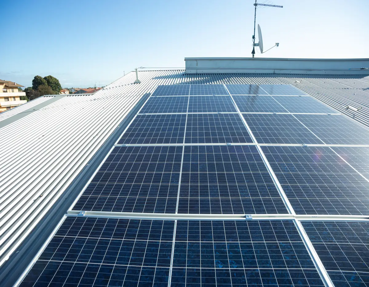 découvrez notre service de location de toitures photovoltaïques, idéal pour produire votre propre énergie solaire tout en générant des revenus passifs. profitez d'une solution clé en main pour optimiser votre espace et contribuer à la transition énergétique.
