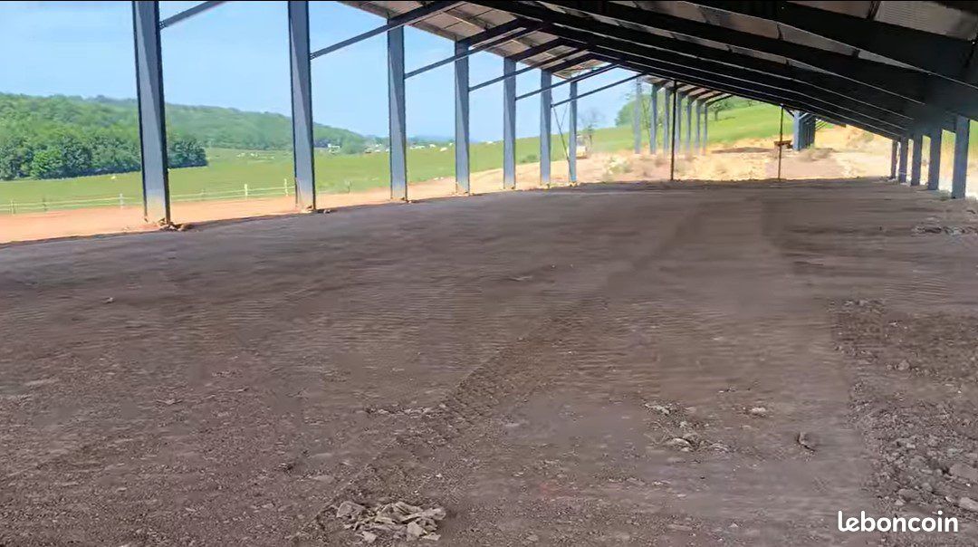 découvrez notre manège équestre gratuit, un espace dédié aux passionnés d'équitation où vous pouvez pratiquer et apprendre sans frais. profitez de cours, d'ateliers et d'événements pour tous les niveaux dans un cadre convivial et accueillant.