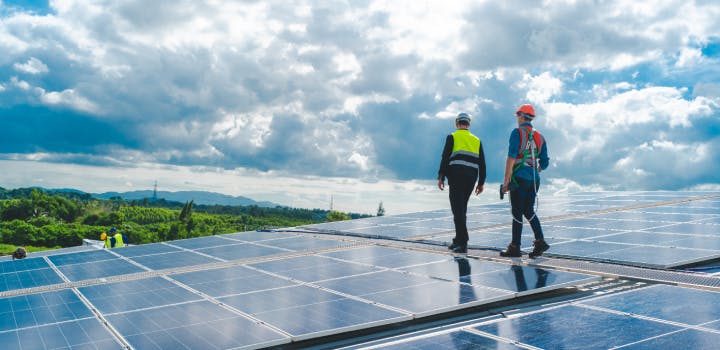 découvrez les avantages des panneaux photovoltaïques pour produire une énergie renouvelable et réduire votre empreinte carbone. investissez dans une solution durable et économisez sur vos factures d'électricité tout en contribuant à la transition énergétique.