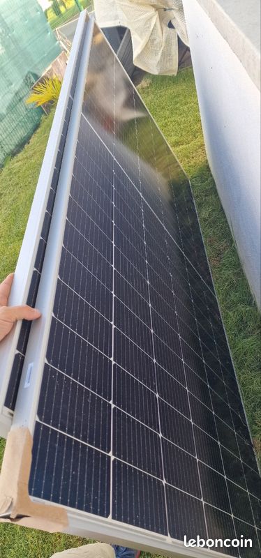 découvrez nos solutions de panneaux solaires à bayonne. optimisez votre consommation d'énergie et contribuez à l'environnement avec des installations adaptées à vos besoins. profitez d'un service local et d'une expertise reconnue !