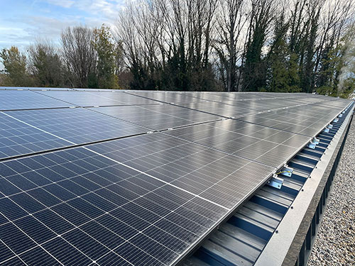 découvrez les solutions photovoltaïques à grenoble pour produire votre propre électricité verte. profitez des avantages énergétiques et économiques des panneaux solaires, tout en participant à la transition énergétique. informez-vous sur les installations, les aides financières et les meilleures pratiques pour une énergie durable en région grenobloise.