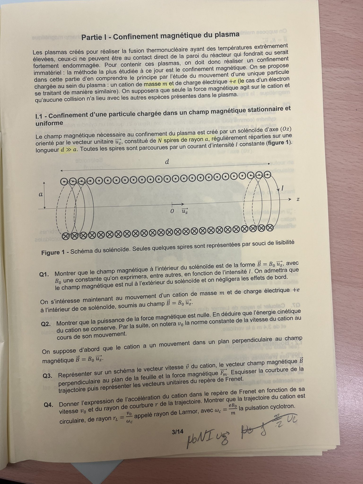 découvrez le monde fascinant de la physique photovoltaïque (pv), une technologie innovante qui transforme la lumière du soleil en énergie électrique. explorez ses principes, ses applications et son rôle clé dans la transition énergétique.