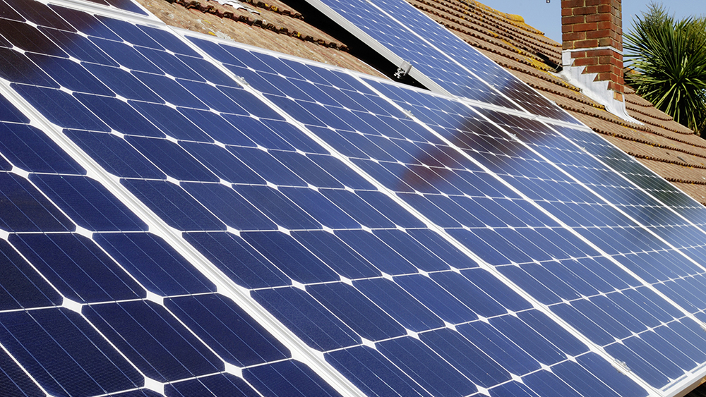 découvrez notre test complet des panneaux solaires : performances, efficacité, avantages et inconvénients. trouvez le modèle idéal pour vos besoins énergétiques et faites un choix éclairé pour investir dans l'énergie solaire.