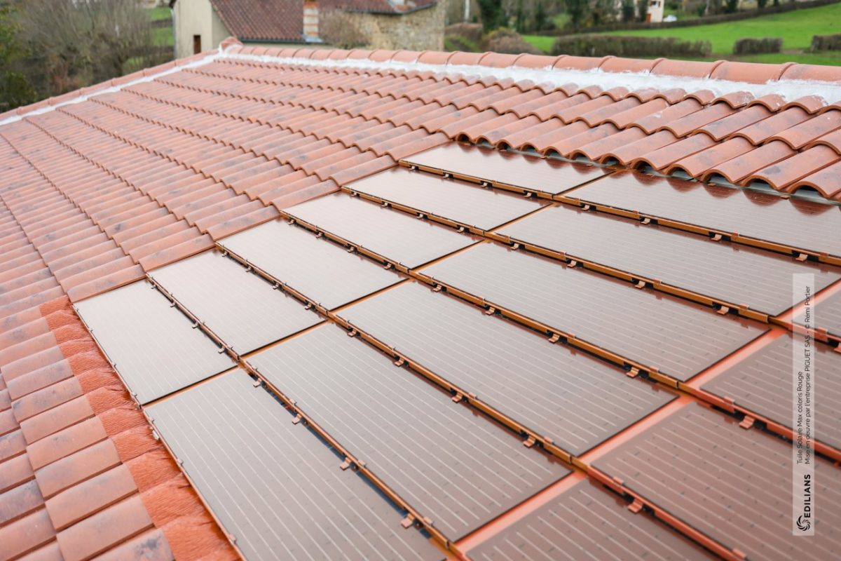 découvrez les tuile photovoltaïques, une solution innovante et esthétique pour produire de l'électricité solaire. transformez votre toiture en une source d'énergie renouvelable tout en préservant l'esthétisme de votre maison. optez pour une énergie durable et réduisez votre empreinte carbone avec nos tuiles photovoltaïques de haute performance.