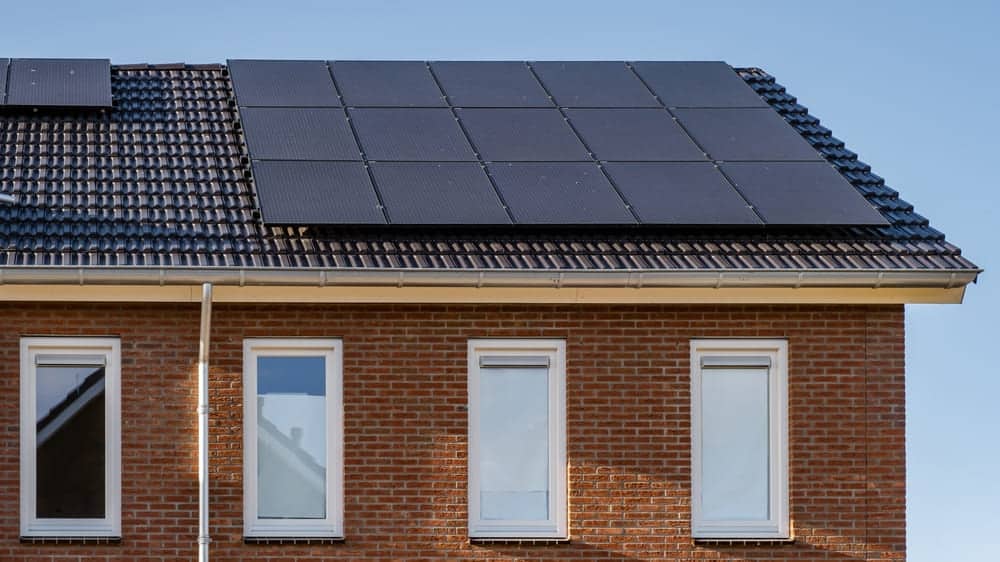 découvrez les nouvelles régulations sur la tva pour les installations photovoltaïques en 2025. informez-vous sur les taux, exemptions et meilleures pratiques pour optimiser votre investissement dans l'énergie solaire.