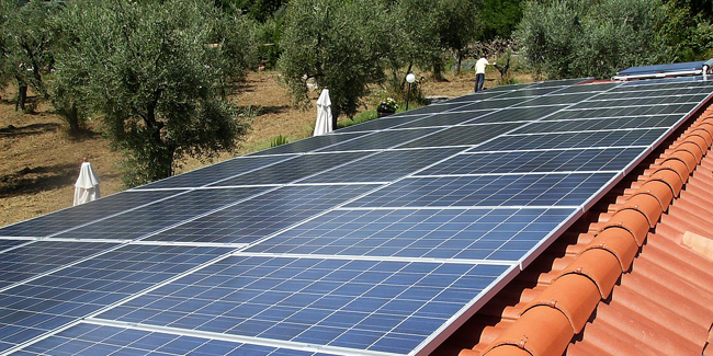découvrez l'assurance photovoltaïque, une protection essentielle pour vos installations solaires. protégez votre investissement contre les aléas climatiques, les dommages matériels et garantissez la rentabilité de votre projet énergétique. optez pour la tranquillité d'esprit avec une couverture adaptée à vos besoins.