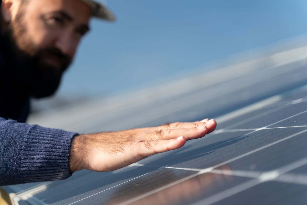 découvrez les avantages des panneaux photovoltaïques triphasés : une production d'énergie optimisée, un rendement supérieur, et une meilleure répartition des charges électriques. idéal pour les installations professionnelles et résidentielles, profitez d'une technologie innovante pour réduire vos factures d'électricité et contribuer à la transition énergétique.