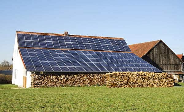 découvrez nos solutions de bâtiments agricoles photovoltaïques (pv) adaptés aux besoins des agriculteurs. optimisez votre production tout en réduisant vos coûts énergétiques grâce à nos structures innovantes et durables.