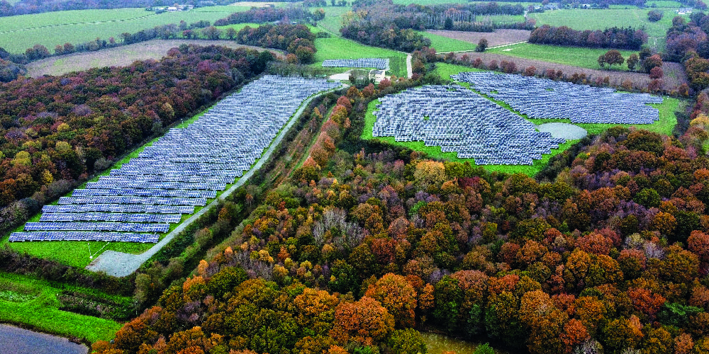découvrez le concept innovant du bâtiment photovoltaïque participatif, une solution durable qui permet aux citoyens de s'impliquer dans la production d'énergie solaire. participez à la transition énergétique tout en bénéficiant de retombées économiques et écologiques. rejoignez un projet collaboratif pour un avenir plus vert !
