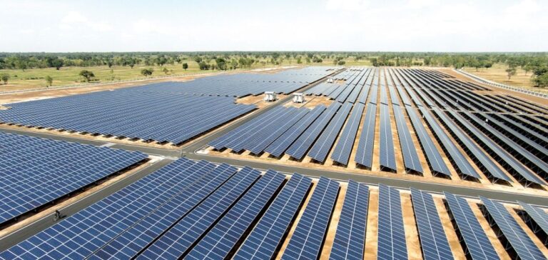 découvrez nos solutions de cession solaire pour optimiser l'utilisation de votre énergie renouvelable et valoriser votre surplus. transformez votre production d'électricité solaire en revenus tout en contribuant à une planète plus verte.