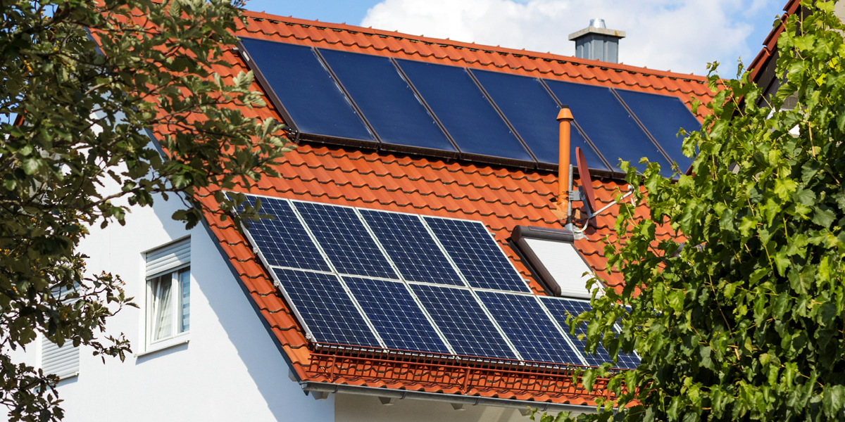 découvrez notre guide complet de comparaison des panneaux solaires pour optimiser vos économies d'énergie. analysez les performances, les prix et les avantages des différents modèles disponibles sur le marché.