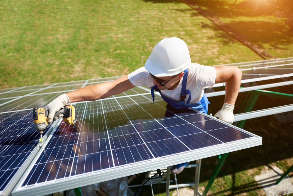 découvrez tout ce qu'il faut savoir sur le coût du démontage de panneaux photovoltaïques. comparez les prix, les services offerts et les facteurs influençant les tarifs pour une installation durable et un retrait en toute sécurité.