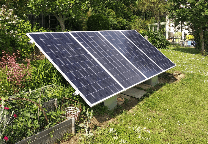 découvrez le coût des panneaux photovoltaïques et les facteurs qui influencent leur prix. informez-vous sur les options de financement et les économies potentielles sur votre facture d'électricité grâce à l'énergie solaire.