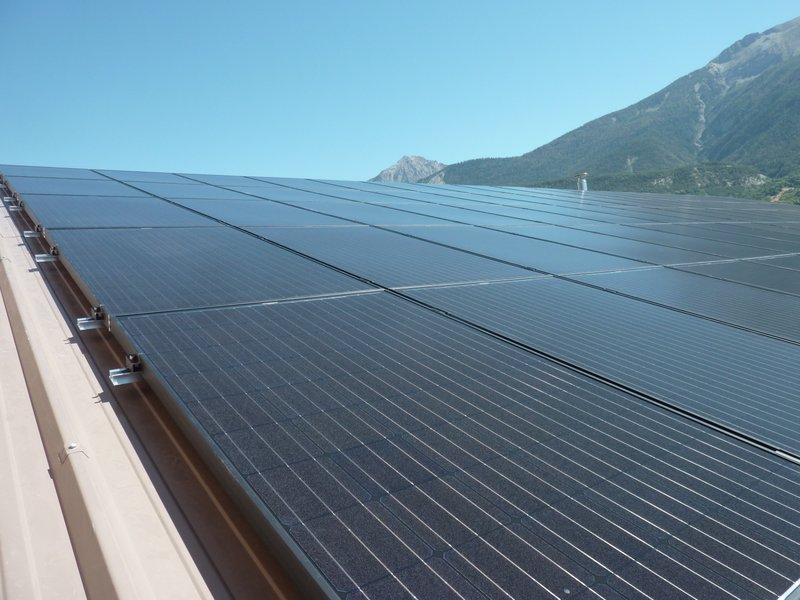 découvrez notre guide complet sur la désinstallation des panneaux photovoltaïques. apprenez les étapes essentielles, les précautions à prendre et les conseils d'experts pour une désinstallation en toute sécurité. simplifiez votre projet avec nos recommandations et optimisez votre investissement énergétique.